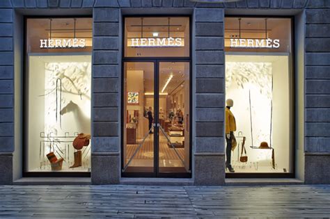 hermes montenapoleone milano|Hermès Milan .